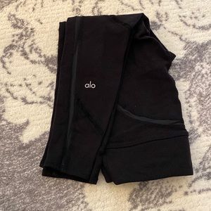 Alo black leggings - used